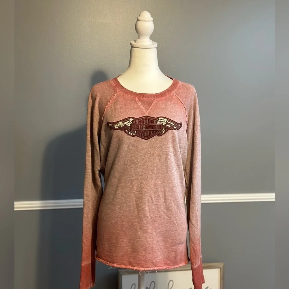 Harley Davidson Women's Distressed Ombré Crew Neck Sweatshirt Size Large Coral‎